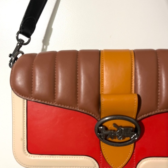 Authentic Coach Georgie Shoulder/Crossbody bag - Picture 10 of 11